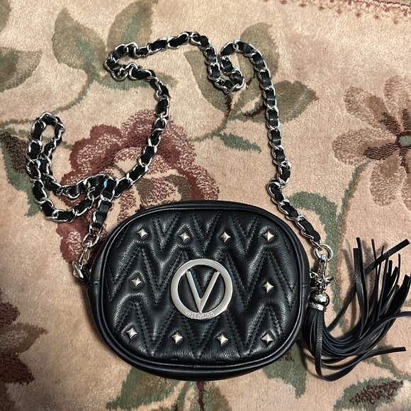 Valentino Arya black leather crossbody - Picture 2 of 8